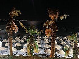Grand Cennet Beach Hotel