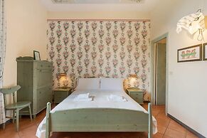 BARONE ANTONIO NEGRI FARMHOUSE