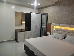 Hotel NVR Grand