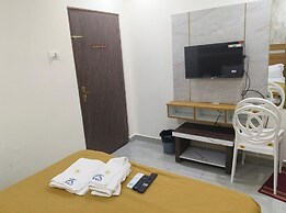 Hotel NVR Grand