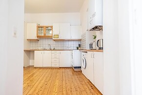 Affordable Apartment Near Stadthalle