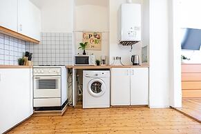 Affordable Apartment Near Stadthalle