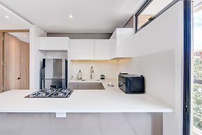 Beautiful 1BR Balcony in Santa Barbara