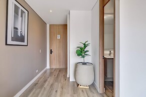 Beautiful 1BR Balcony in Santa Barbara