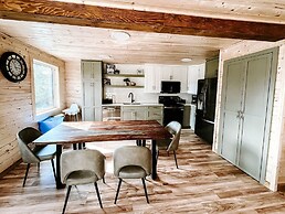 Faloma Lakeside Cabins