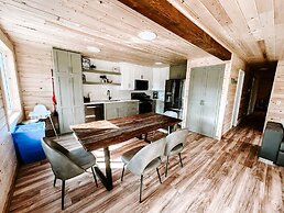 Faloma Lakeside Cabins