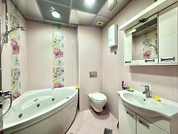 Rooftop Elegance Suite
