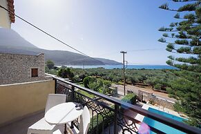 Lithos By The Sea