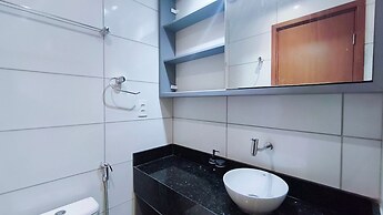 Max Carneiros Suites by CTA