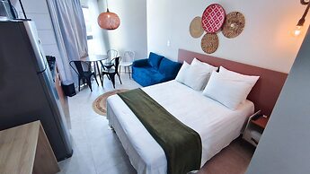 Max Carneiros Suites by CTA
