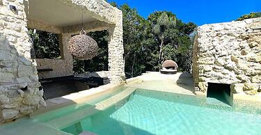 Villa Aaktun