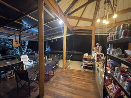 Amornkeeree Khao Sok Camping