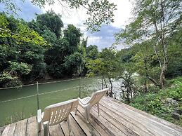 Amornkeeree Khao Sok Camping