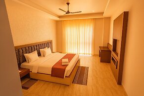 Xenious Opulent Hamirpur