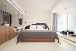 Karst Scenic Hotel