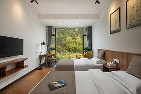 Karst Scenic Hotel