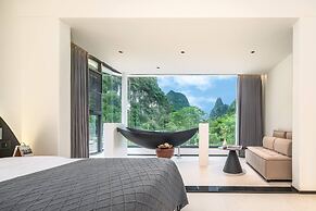 Karst Scenic Hotel