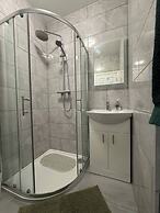 Charming Wallington Apartment With Hot Tub