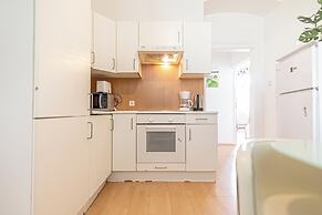 Affordable 3BR Apartment Rathausplatz