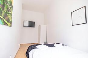 Affordable 3BR Apartment Rathausplatz