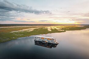 Zambezi Queen by Mantis