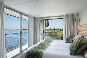 Zambezi Queen by Mantis