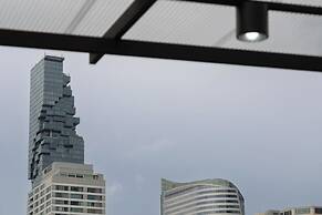 Ease at Sathorn and Co-working Space