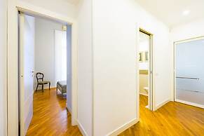 Harmony Elegant Apartment With Parking