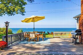 Gateway to Niagara Falls! Home Above Lake Ontario