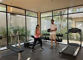 Gym & pool Jungle Studio Retreat C6