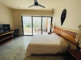 Private Jacuzzi with Pool  Studio S11