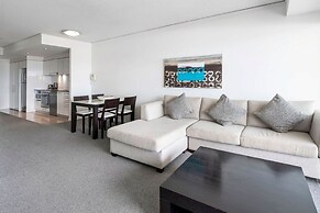 Sierra Broadbeach - West Hinterland View