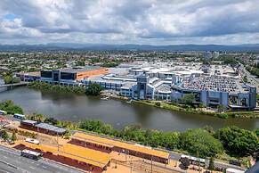 Sierra Broadbeach - West Hinterland View