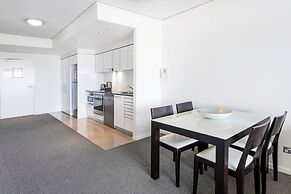 Sierra Broadbeach - West Hinterland View