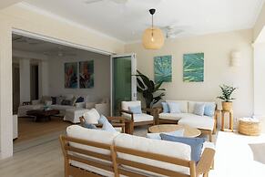 Kaiso Beachfront Villa