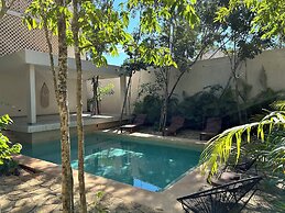 Pool & Private Balcony Studio Tulum S15