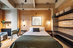Otalu Suites