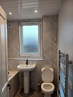Apartment - Sleeps 4 - Hot Tub, Pet-friendly