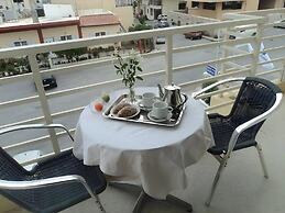 Pasiphae Self Hotel