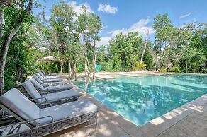 Artra - modern comfort with pool