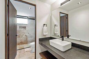 Artra - modern comfort with pool