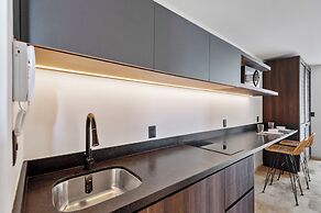 Artra - modern comfort with pool