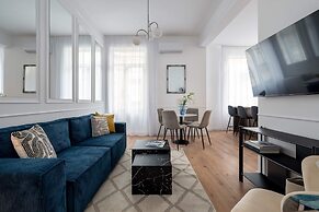 Contemporary Aparthotel 2BR Flats