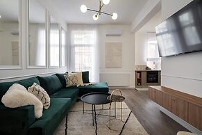 Contemporary Aparthotel 2BR Flats