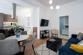 Contemporary Aparthotel 2BR Flats