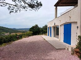 Inviting Holiday Home in Pierrerue