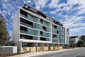 Chic 1-bed Escape in Fremantle With Parking