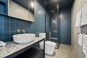 Chic 1-bed Escape in Fremantle With Parking