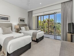 Beachfront Bali Resort Kingscliff 1212