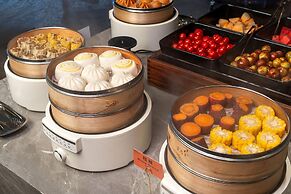 From.K Hotel (Guangzhou Tianhe Zhengjia Plaza Tiyuxi Road Metro Statio